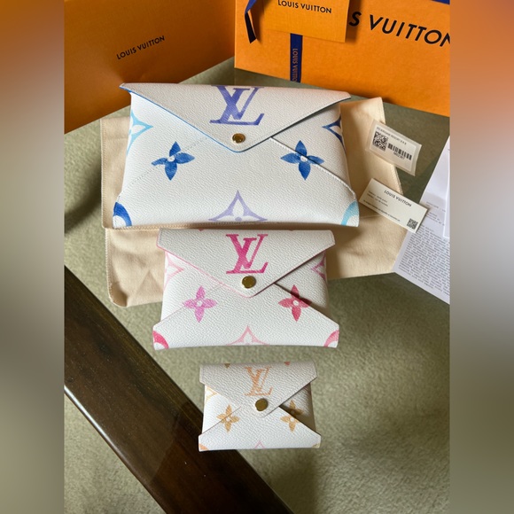 NIB Louis Vuitton By The Pool Kirigami Pouchette Pouch M82387 Limited Edition - Picture 4 of 16